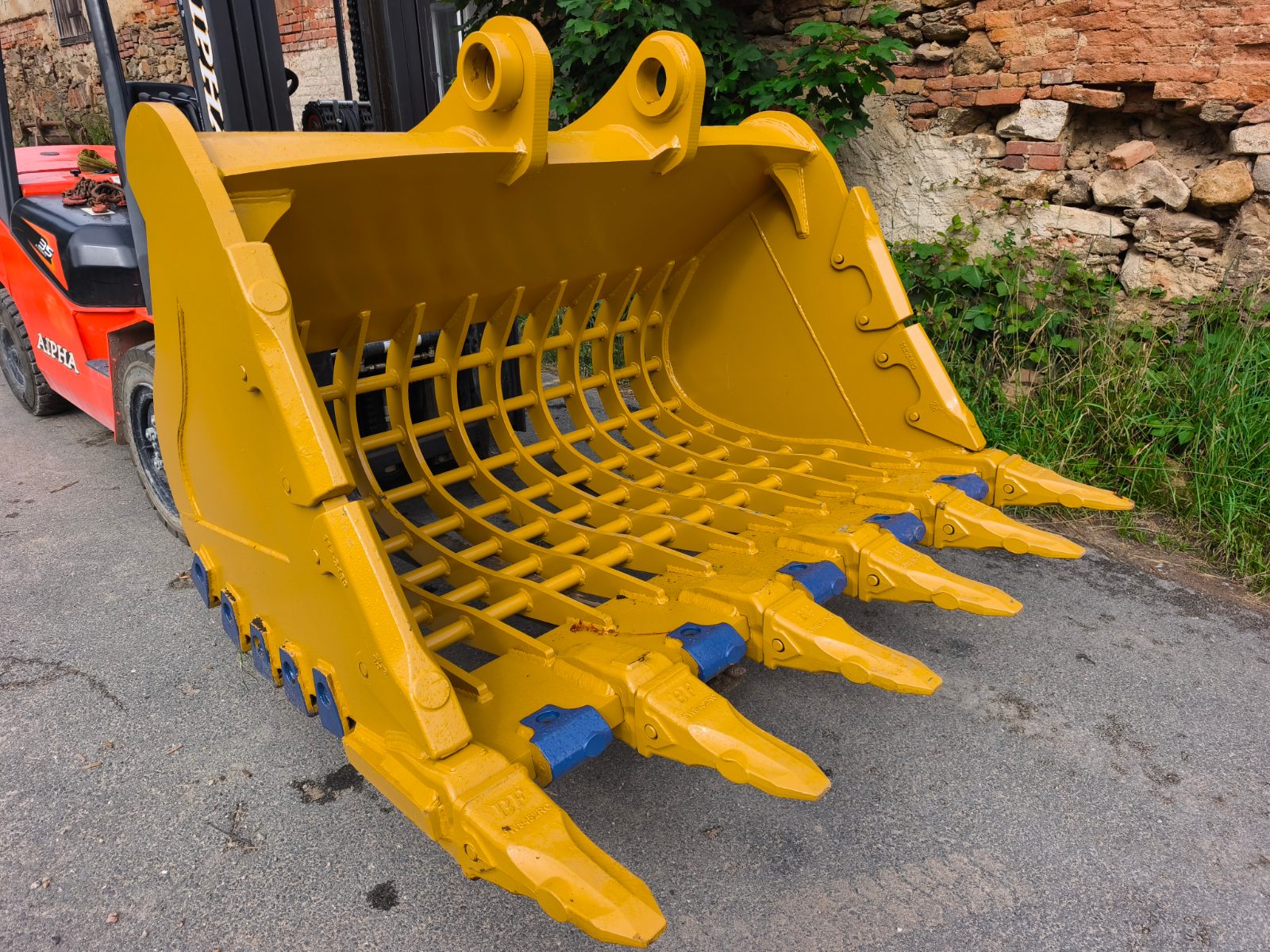 Roštová lopata 200cm pro 28-36t