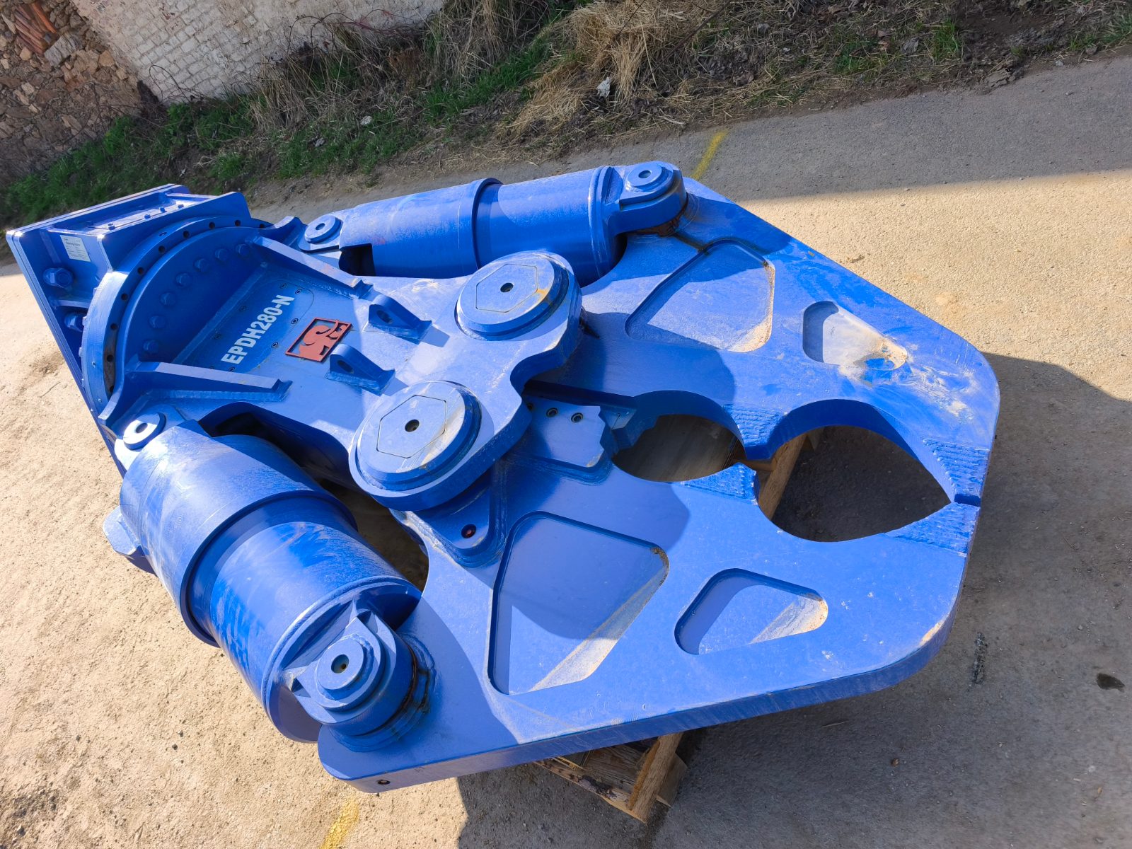 Demoliční nůžky 2700kg pro 25-40t