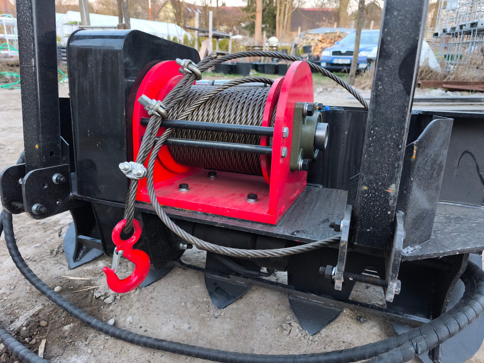 Hydraulický naviják pro smykový nakladač